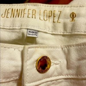 Jennifer Lopez white Capri jeans